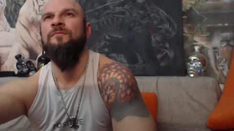 Snapshot of viking_me chatting on January 2025 08:59:02 PM viking online show from January 2025 08:59:02 PM