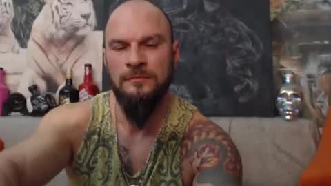 Snapshot of viking_me chatting on January 2025 08:35:02 PM viking online show from January 2025 08:35:02 PM