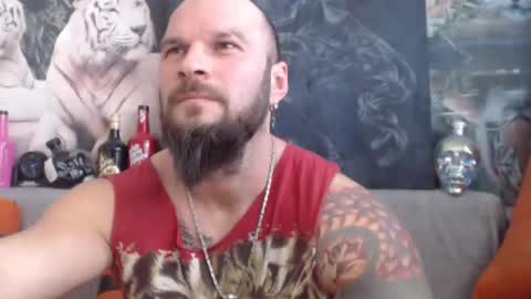 Snapshot of viking_me chatting on February 2025 11:47:02 AM viking online show from February 2025 11:47:02 AM