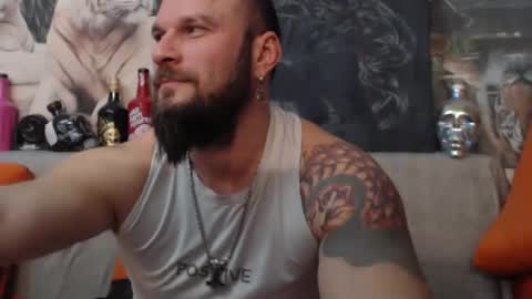 Snapshot of viking_me chatting on February 2025 08:00:01 PM viking online show from February 2025 08:00:01 PM