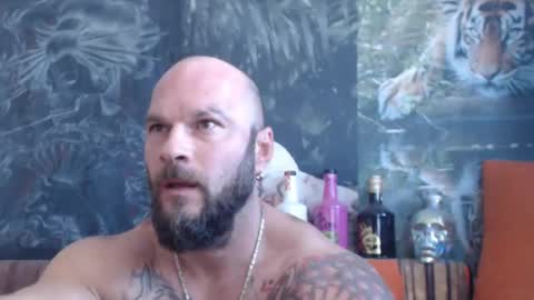 Snapshot of viking_me chatting on September 2025 07:07:01 AM viking online show from September 2025 07:07:01 AM