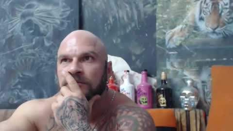 Snapshot of viking_me chatting on September 2025 07:13:02 PM viking online show from September 2025 07:13:02 PM