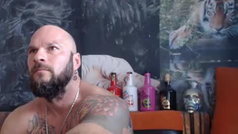 Snapshot of viking_me chatting on September 2025 10:17:02 AM viking online show from September 2025 10:17:02 AM