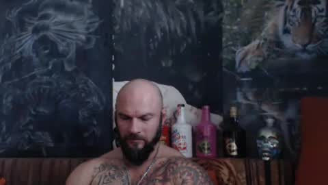 Snapshot of viking_me chatting on September 2025 06:40:02 AM viking online show from September 2025 06:40:02 AM