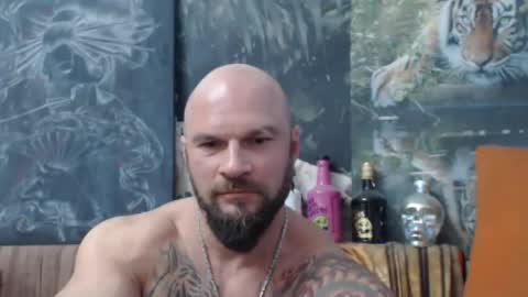 Snapshot of viking_me chatting on October 2025 03:21:01 PM viking online show from October 2025 03:21:01 PM