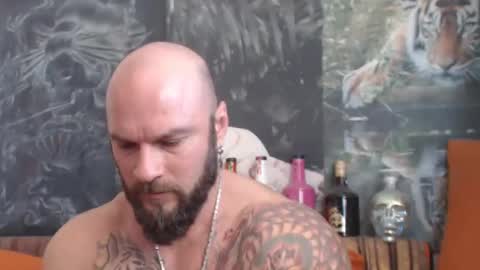 Snapshot of viking_me chatting on October 2025 08:15:02 AM viking online show from October 2025 08:15:02 AM