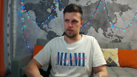 Snapshot of vikingchrisss chatting on December 2024 11:25:02 AM vikingchrisss online show from December 2024 11:25:02 AM