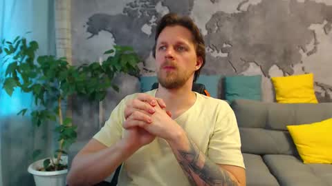 vikingchrisss online show from April 2026 09:02:01 AM