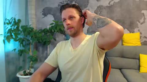 vikingchrisss online show from May 2026 09:14:01 AM