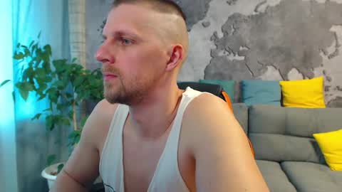 vikingchrisss online show from May 2026 10:09:01 AM