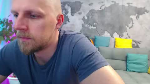 vikingchrisss online show from June 2026 10:06:02 AM