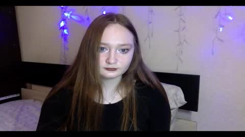 vikippink online show from October 2025 12:13:02 PM