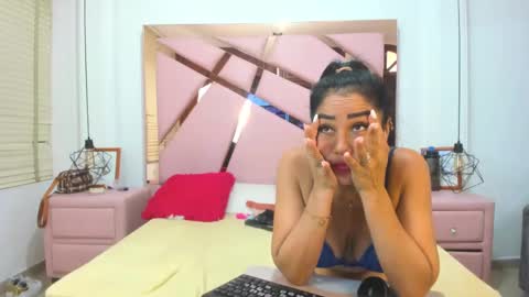 vikiTomson online show from February 2025 05:19:02 PM