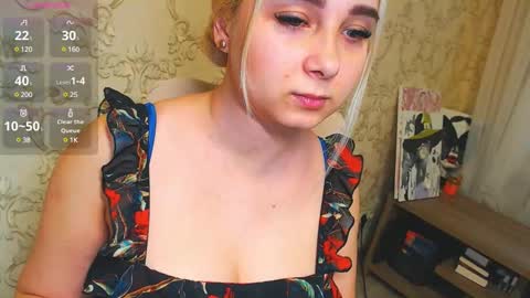 Snapshot of vikiwaitingforyou chatting on February 2025 12:27:02 PM Vitoria online show from February 2025 12:27:02 PM