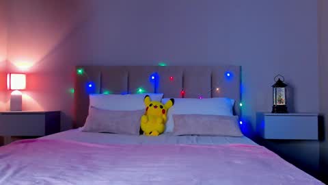 VIKKI online show from December 2024 07:36:02 AM