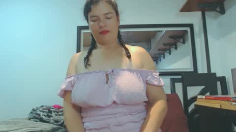 Snapshot of vikktoriaaa chatting on October 2025 05:22:01 AM VIKKKTORIAAA online show from October 2025 05:22:01 AM