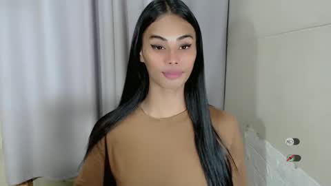Snapshot of vikkylustfull chatting on February 2025 08:07:02 PM vikkylustfull online show from February 2025 08:07:02 PM