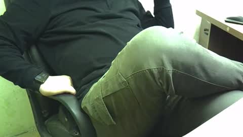 viknik16cm online show from November 2025 05:30:02 AM