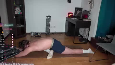 Snapshot of viktor_secret chatting on October 2025 04:09:01 AM fansly VITEKsecret online show from October 2025 04:09:01 AM