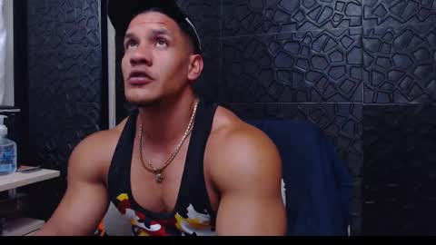 Viktor Herrera online show from January 2025 01:56:02 AM