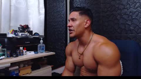 Viktor Herrera online show from January 2025 06:10:02 PM