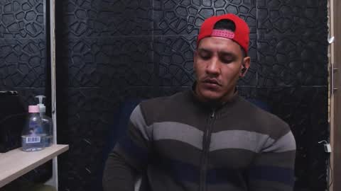 Viktor Herrera online show from October 2025 01:27:02 AM