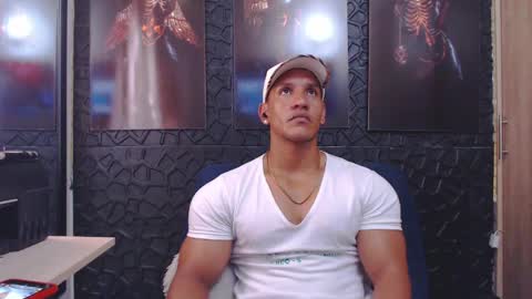 Viktor Herrera online show from April 2026 02:23:02 PM