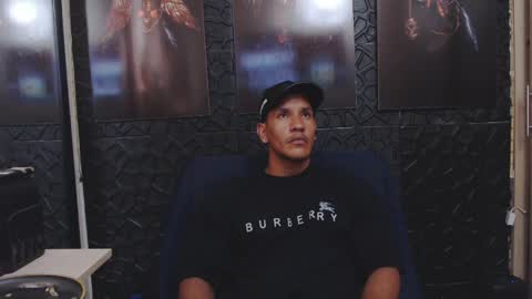 Viktor Herrera online show from May 2026 01:40:01 PM