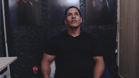 Viktor Herrera online show from May 2026 05:01:02 AM