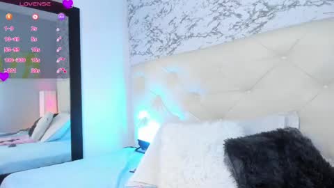 Snapshot of viktoria_davis_ chatting on February 2025 01:36:02 AM Viktoria online show from February 2025 01:36:02 AM