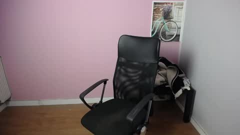 Snapshot of viktoria_lovely chatting on February 2025 05:41:01 AM viktoria_lovely online show from February 2025 05:41:01 AM