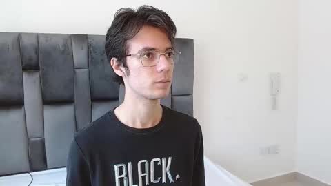 viktornoir online show from October 2025 02:29:02 PM