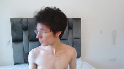 viktornoir online show from October 2025 07:12:01 PM