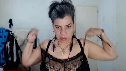 VIKY ADAMS online show from February 2025 02:32:01 PM