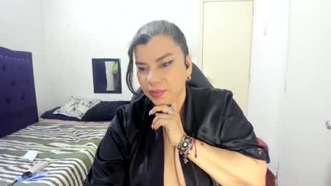 VIKY ADAMS online show from December 2025 02:34:01 PM