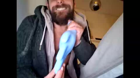 Snapshot of vince111101 chatting on November 2025 08:03:02 AM vince111101 online show from November 2025 08:03:02 AM