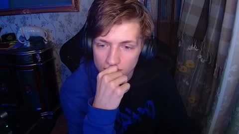 Snapshot of vince__dice chatting on December 2024 04:34:01 PM Dimoooooon online show from December 2024 04:34:01 PM