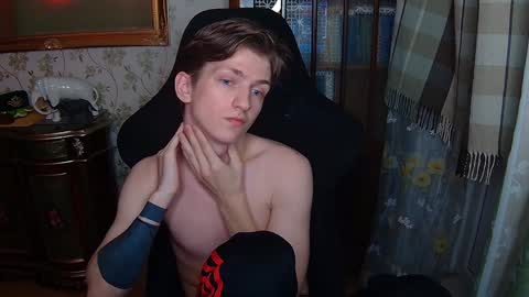 Snapshot of vince__dice chatting on December 2024 10:19:01 PM Dimoooooon online show from December 2024 10:19:01 PM