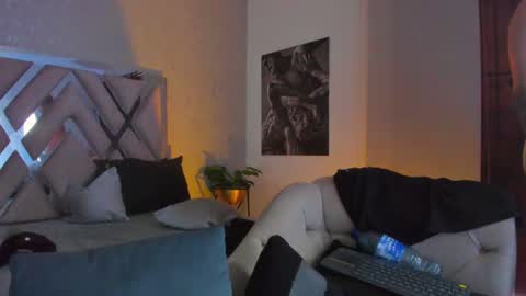 Vincent online show from June 2026 07:27:02 PM