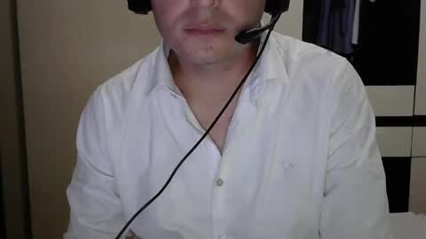 Snapshot of vincenthrt chatting on March 2026 11:22:02 PM vincenthrt online show from March 2026 11:22:02 PM