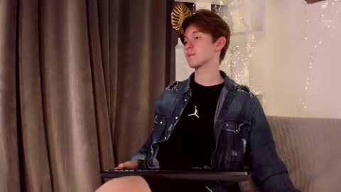 Vincent online show from September 2025 05:53:01 AM