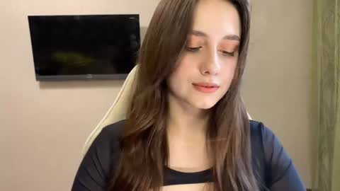Laurie online show from June 2026 01:13:01 PM