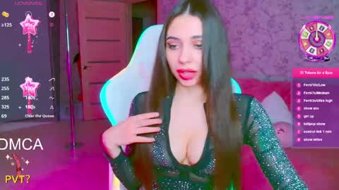 Vinkiepinkie online show from May 2026 06:16:02 PM