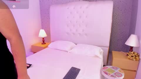 Snapshot of vinksmokee chatting on March 2026 06:58:01 PM Vin online show from March 2026 06:58:01 PM