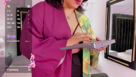 Snapshot of vinksmokee chatting on March 2026 02:39:02 PM Vin online show from March 2026 02:39:02 PM