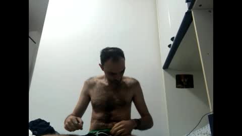 Snapshot of vinmin90 chatting on September 2025 12:13:02 AM Zenith online show from September 2025 12:13:02 AM