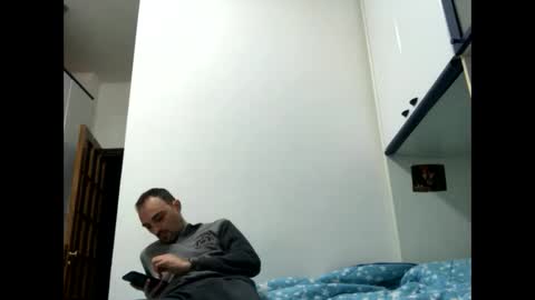 Snapshot of vinmin90 chatting on November 2025 02:51:01 PM Zenith online show from November 2025 02:51:01 PM