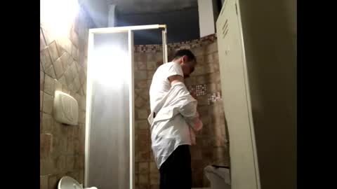 Snapshot of vinmin90 chatting on November 2025 11:03:01 PM Zenith online show from November 2025 11:03:01 PM