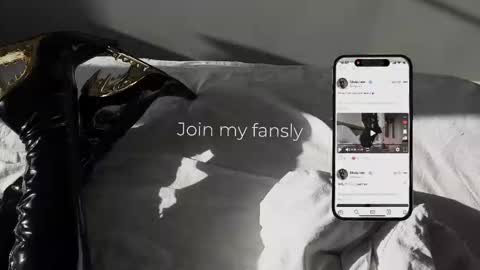 Diva Silvia online show from November 2025 04:28:02 PM