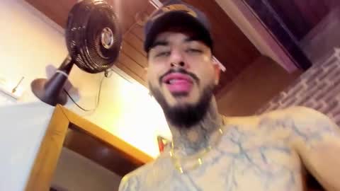 ---Vinzen--- online show from December 2025 04:53:02 AM